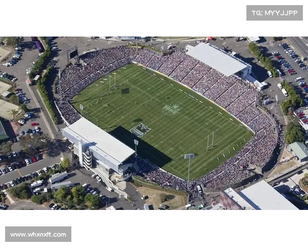 坎贝尔在足球场上的位置及其特点详解